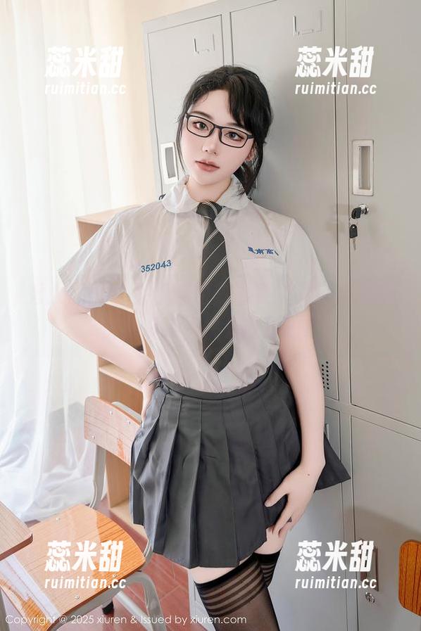 秀人网-白兔西希 秀人网 - 白兔西希的美脚在线了,资源都快抢没了,快来欣赏吧!