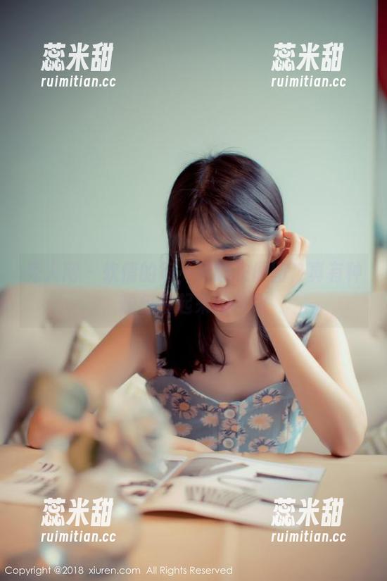 秀人网 - 软情的每一件睡衣原图，真有种想包裹起来的冲动