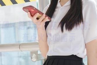 稚乖画册 – 踏入赤西夜夜的私房：温柔中有点火辣的暗示