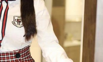美媛馆 – 下载王馨瑶的裤里丝合集，谁说裤子不能和美好之间有点小暧昧呢？