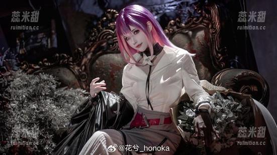 花兮_honoka 图片里的花兮_honoka:到底是花还是装?