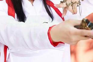 蜜桃社 – 真希的双马尾：没谁比她更会玩转高清特效！