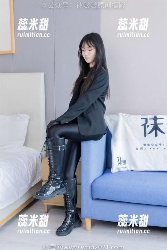 袜啵啵-雪糕 袜啵啵 - 美脚写真:雪糕,这个名字也太甜了吧
