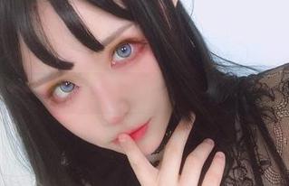 从猫咪的角度看：起司块wii的cos与美图，你们竟然都在报恩？！