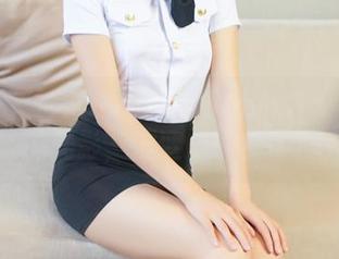 青豆客 – 沈梦瑶_Gcat空姐写真：飞机上的光影，都变成了妆容？